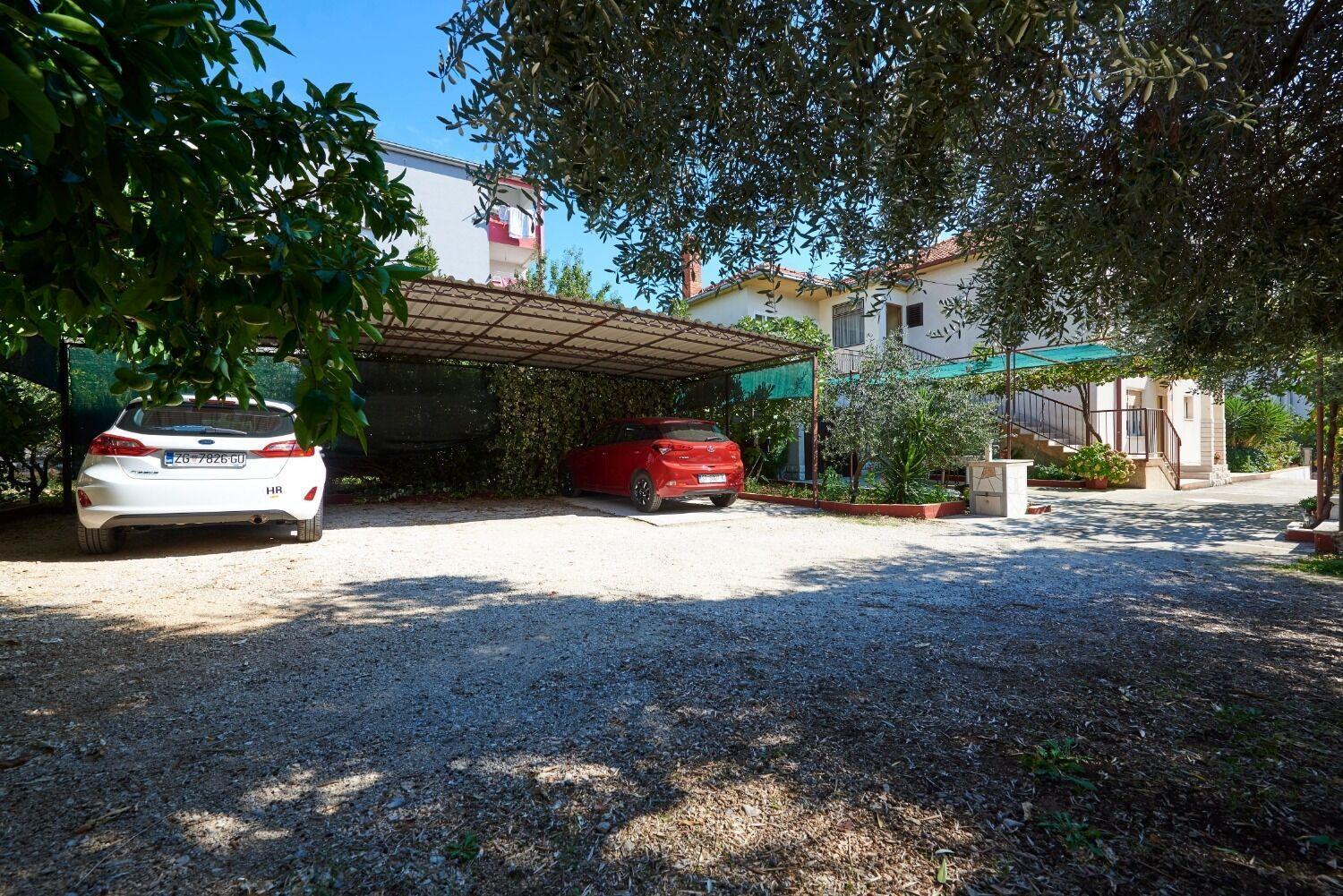 Apartment And Rooms Ivo Trogir Exterior photo